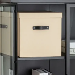 Boîte de rangement cube en carton beige avec couvercle et poignée