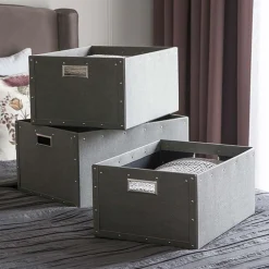 Caisse de rangement en carton avec poignées